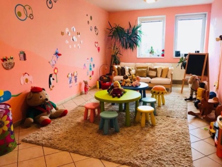 jazykova skola juliette ucebna pred deti